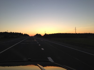 IMG_7900.JPG (709.66 КБ) 12728 просмотров от Ярика до Вологды ехалось хорошо. Окрошка в Баранке взбодрила пилота и газ упал в пол..