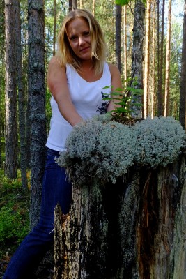 DSCF8109.JPG (1.56 МБ) 12728 просмотров Юлька определяет где Север.. судя по последним показаниям навигатора ему верить было нельзя..