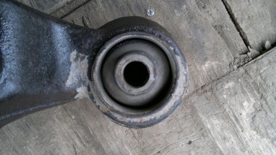Bushing R6.jpg