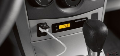 toyota-corolla-2012-usb-port-new-in-2012-model.jpg
