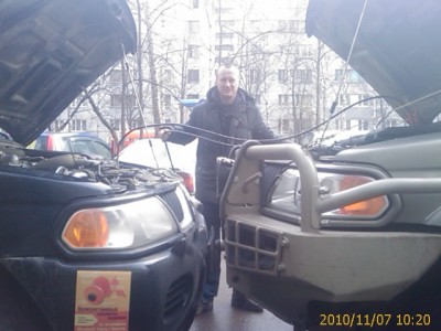 Мой справа.<br />Два спорта на 31 БФГ МТ и мой на 33 БФГ МТ (разница 2,5 см. должна быть, но...) Чудеса штатной подвески.