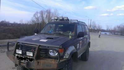 бампер  на авто.jpg
