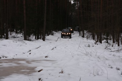 Болотце на въезде пропустило, а вот на выезде я в нем хорошо утоп...