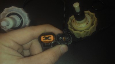 IMG_20140204_192522_959.jpg (899.86 КБ) 1937 просмотров фишку припаиваем от старого датчика