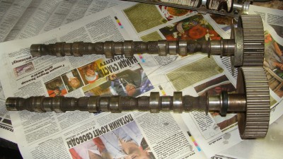 распредвалы с шестернями 1.5т.р. за 1 шт.