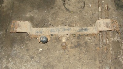 прицепное устройство (фаркоп с кронштейнами) 3т.р