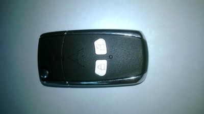 вот купленный ключ который был для начала разобран и вытащен механизм самого выкидного ключа