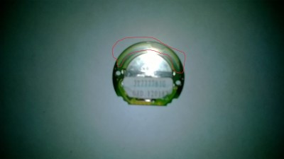 вот собственно и она, после долгих изучений и размышлений пришел к выводу что данная дорожка это антена самого брелка поэтому было принято решение пилить а дорожку менять пермычкой