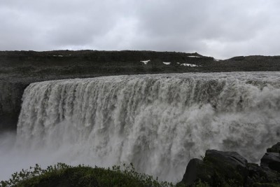 вода