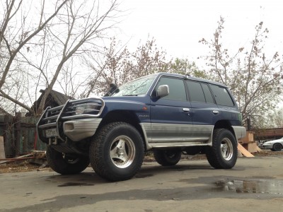 pajero2.jpg