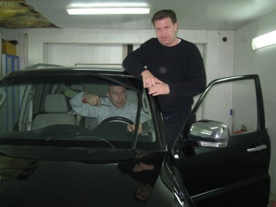 Пилим стекло