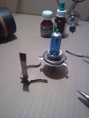 Фото гал.2.jpg (43.98 КБ) 2749 просмотров Вырезаем ободок с пластинкой