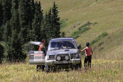 IMG_2902.JPG (833.06 КБ) 2306 просмотров Перевал недалеко от альп лагеря Акколь, у подножья пика Хан-Тенгри