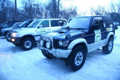 IMG_1882.JPG (337.23 КБ) 2306 просмотров ну и последние на данный момент изменения - зимняя резина Bridgestone DMZ-3 285/75/16 и лебедка 12000 winch