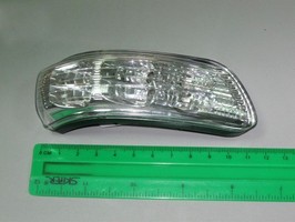 31107 8201800   повторитель на зеркало ГАЗ 3110 правый.jpg
