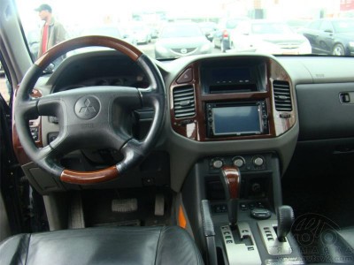Mitsubishi_Pajero_18913_35b886f42e72e03ae6a18b5ac6e3b9b7.jpg