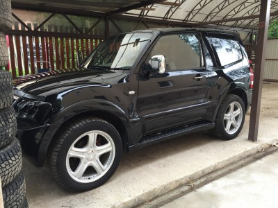 pajero2.jpg