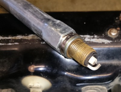 gk5 sparkplug.jpg