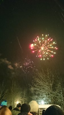jYicD1Bk3-c.jpg