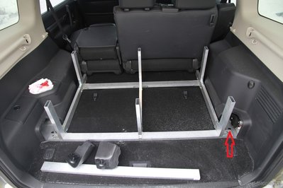 180682567.jpg (123.43 КБ) 634 просмотра Пластиковый штатные крышки можно подрезать и они спокойно встают и закрывают эту технологическую дырку.