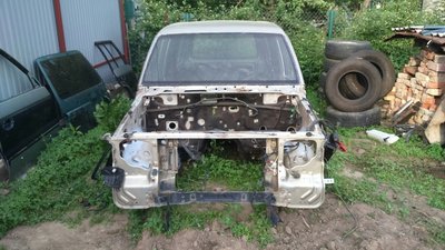 4BjVd3clS0M.jpg