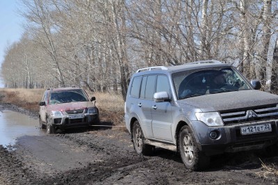 По полям Geolandar G012 A/T-S едут хорошо.