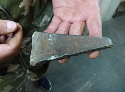 Вот такая железка попалась в колесо на обратной дороге