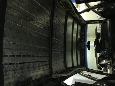 Используем 2 материала. Виброизоляцию и теплоизоляционный фольгированный материал