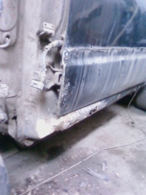SP_A0044.jpg (204.53 КБ) 1212 просмотров на пороге появилась сквозная коррозия