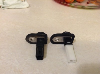 Слева наш, справа хундай