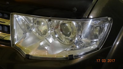 Изображение 2470.jpg (664.25 КБ) 4172 просмотра Ах да, ещё маленький штрих - с новыми ДХО, немного изменился и сам взгляд - исчезли рыжие искорки, в уголках глаз.<br />П.С. Фотка в очках, уже не столь лучезарна.