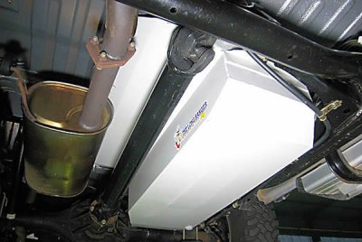 The_Long_Ranger_TR67_Mitsubishi_Dual_Cab_Triton_Fuel_Tank_IMG_1061.jpg