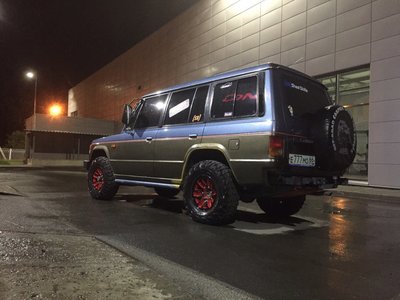 OM-l_erP3bA.jpg