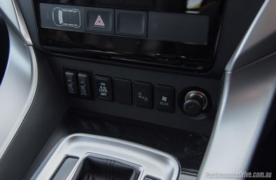 2016-Mitsubishi-Pajero-Sport-Exceed-7-seat-diff-lock-750x489.jpg
