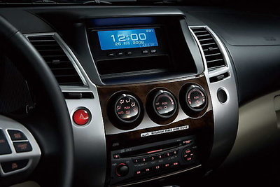 mitsubishi_pajero_sport_za_2009_-_10.jpg