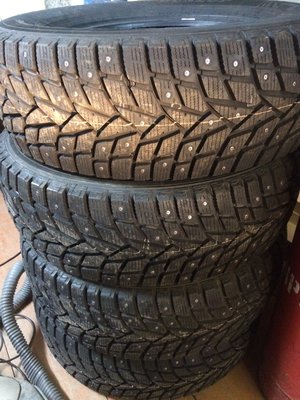 1 Новая зимняя резина Dunlop Grandtrek Ice 02 R17 265/65 116 T шип