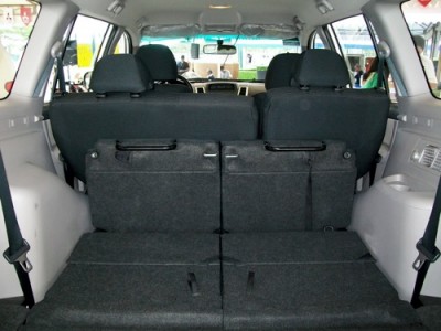 2009-Mitsubishi-Montero-Sport-GLS-rear-cargo-compartment.jpg