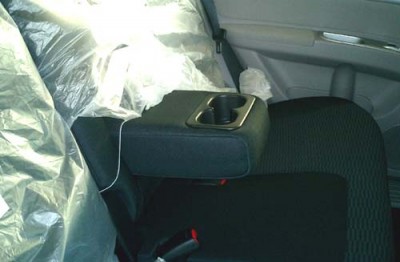 the-rear-seat-console-of-a-2009-mitsubishi-montero-sport-suv.jpg