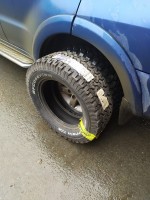 Думал что комфы маломерки, но вот сравнение с гудричами АТ 265/65R18 (комфы 265/70R17) - один в один