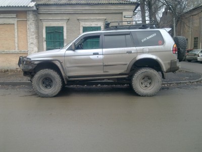 С левого боква