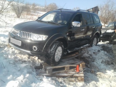 Стянуло в обрыв.