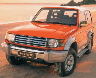 Mitsubishi_Pajero_SUV 3 door_1991.jpg