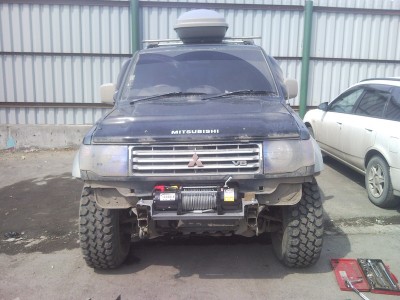 пришлось только переварить ручку включения редуктора на 90 гр, упиралась в передок.