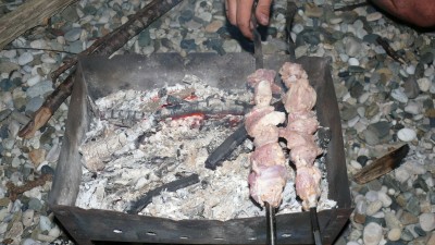 Вечером была посиделка с шашлыкингом за встречу и за знакомство!