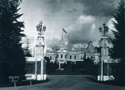 Muromtsevo_Grafskiy_zamok_1910s.jpg