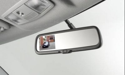 Reversing-Screen-in-Rear-Mirror.jpg